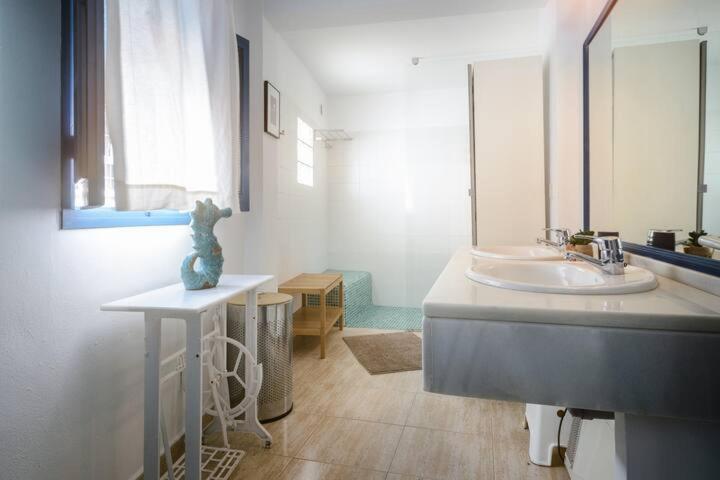 Apartamento Con Terraza Vistas Al Mar. Коніль-де-ла-Фронтера Екстер'єр фото